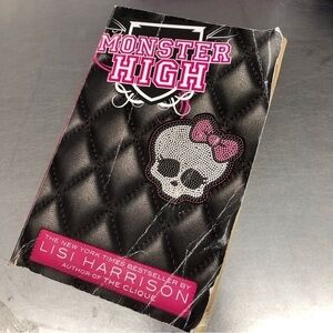 Monster High by: Lisi Harrison, paperback book